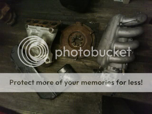 http://i420.photobucket.com/albums/pp287/redsled579/garage%20sale/2010-11-04210458.jpg
